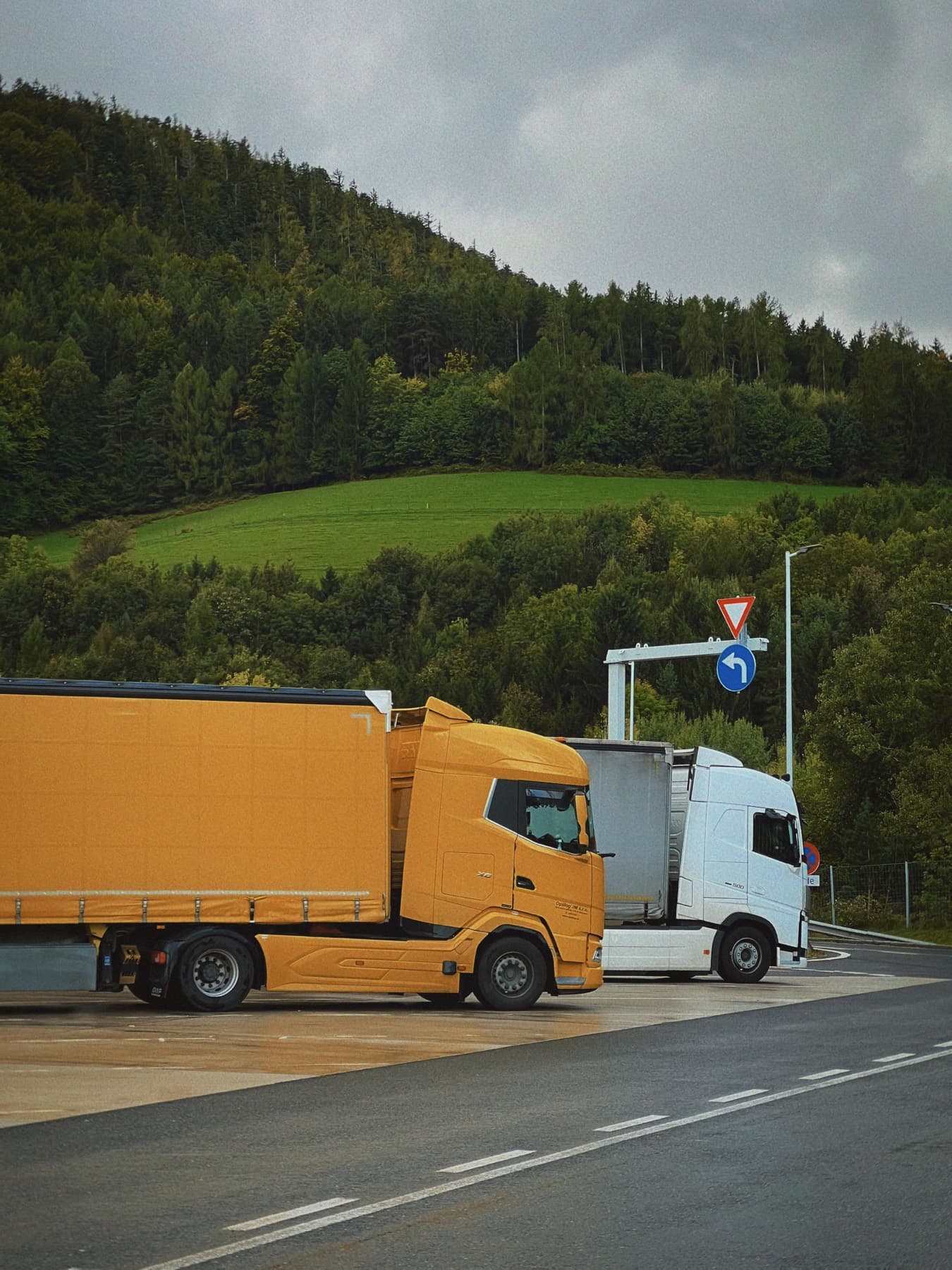 Dry Cargo Transport